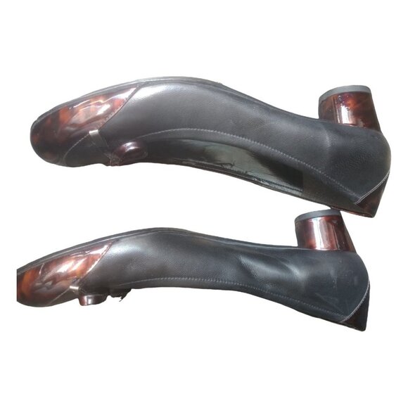 Stuart Weitzman Round Toe and Round Block Heels Size 6M - Picture 16 of 16